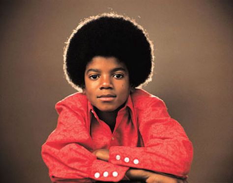 Young Michael Jackson | young Michael Jackson Young Michael Jackson, Best Christmas Songs, Christmas Tunes, Joseph Jackson, Michael Jackson Pics, King Of Pop, Holiday Music, Jackson 5, The Jacksons