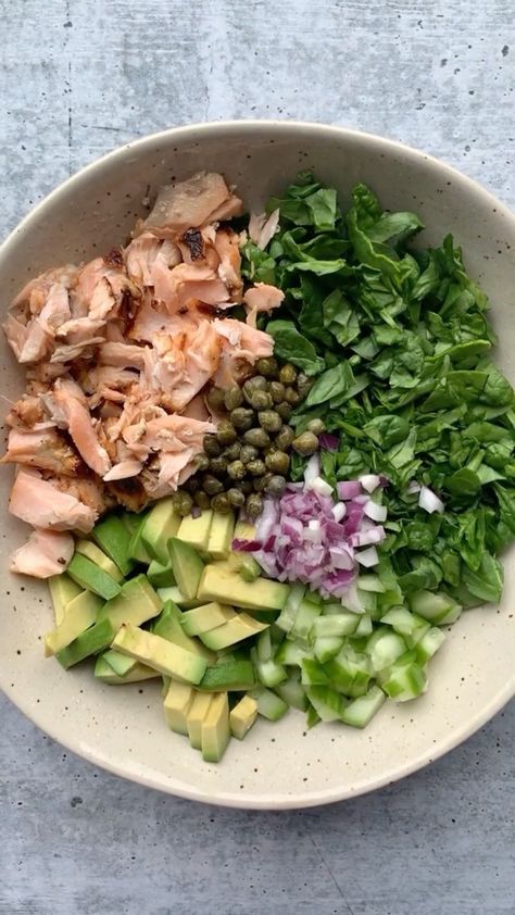 Spinach Salmon, Vegan Keto Diet, Vegan Keto Recipes, Gluten Free Vegetarian Recipes, Plant Based Cookbook, Low Carb Vegan, Perfect Lunch, Salmon Salad, Meals In A Jar