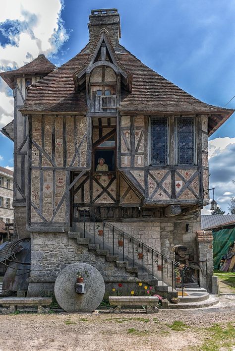 Taken from stashally user @ellieeee. Medieval House Built in 1509, Orne France. Still standing and someone still lives there. [Reddit, u/ Teth_1963] Medieval House, Houses In France, Medieval Houses, Medieval Town, House Built, Old Style, Medieval Fantasy, Abandoned Places, 16th Century