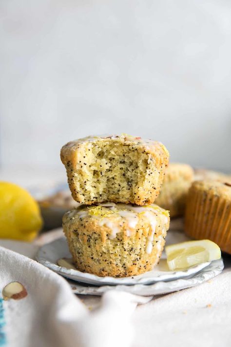 These are seriously the BEST Lemon Poppy Seed Muffins ever! You won't believe they're gluten free and paleo friendly, thanks to almond flour. This easy recipe is deliciously moist, lightly sweetened and the perfect healthy muffin recipe. Gluten Free Lemon Poppyseed Muffins, Gluten Free Lemon Poppyseed, Lemon Ricotta Muffins, Paleo Muffin Recipes, Coconut Glaze, Ricotta Muffins, Poppyseed Muffins, Lemon Poppy Seed Muffins, Healthy Muffin