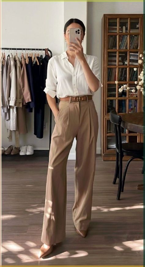 Corporate Attire Women, Classy Business Outfits, Mode Retro, Corporate Attire, Casual Chique, Corporate Outfits, Business Casual Outfits For Work, Populaire Outfits, Event Outfit