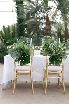 Botanical Wedding Decor, Botanical Wedding Inspiration, Tropical Wedding Inspiration, Greenery Wedding Decor, Wedding Chair Decorations, Wedding Decor Ideas, Floral Wedding Decorations, Spanish Wedding, Wedding Dresses Cinderella