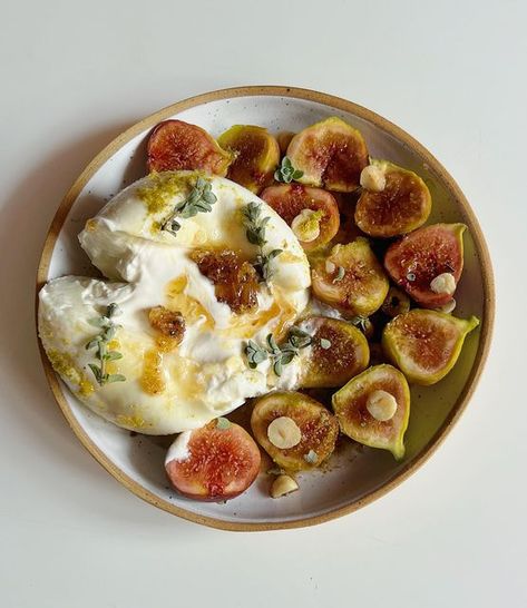 Fig Season, Fig Recipes, Flaky Salt, Salt Flakes, Food Log, Marjoram, Food Is Fuel, Food 52, Delicious Salads