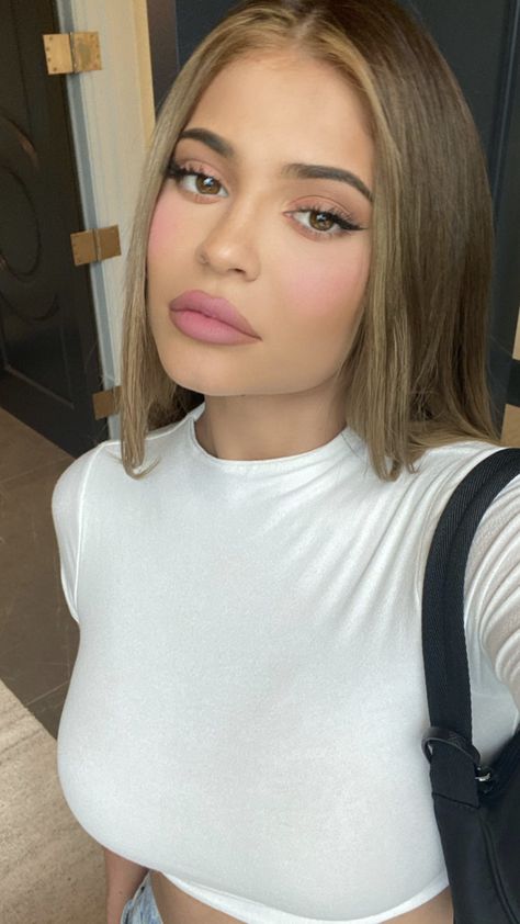 Stylizacje Kylie Jenner, Maquillage Kylie Jenner, Kylie Jenner Icons, Kylie Jenner Blonde, Kylie Jenner News, Jenner Hair, Kylie Jenner Hair, Looks Kylie Jenner, Trajes Kylie Jenner