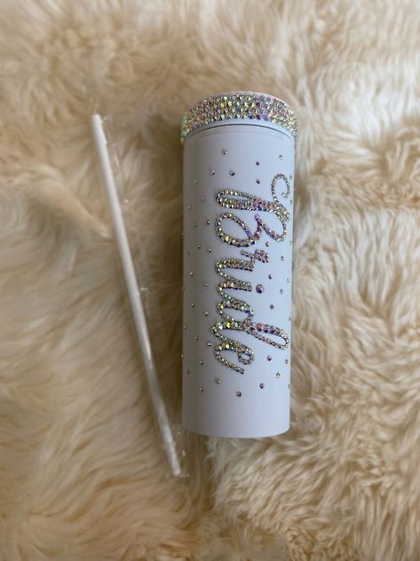 Bling Name Tumbler, Gifts To Give A Bride, Bride Rhinestone Tumbler, Bride Tumbler Glitter, Bride Cups Tumblers, Bride Tumbler Ideas, Bling Cups Rhinestones Diy, Rhinestone Cups Tumblers, Rhinestone Tumbler Cups Diy