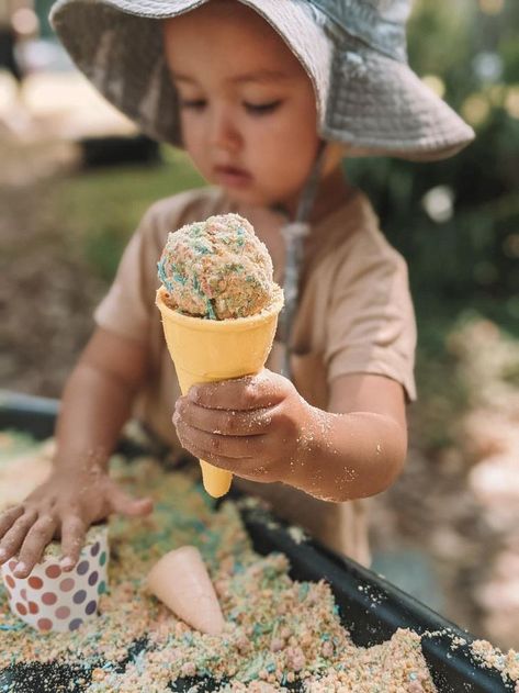 Cloud dough or moon sand is a perfect indoor or outdoor taste safe messy play activity! How to make? 2kg bag of flour to 2 cups of oil Iadd my food colouring in with my oil and stir before adding to the flour! These fun plastic cones make a fun scoop for little hands! Love them so much! Ice Cream Tuff Tray, Cream Party Decorations, Ice Cream Party Favors, Messy Play Activities, Ice Cream Party Decorations, Ice Cream Sundae Bar, Moon Sand, Ice Cream Bowls, Ice Cream Cups