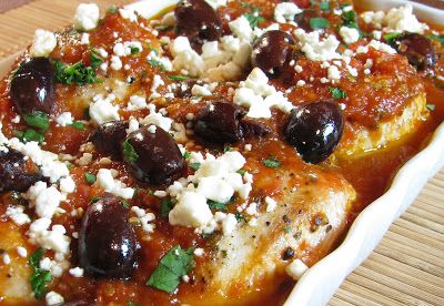 Chicken in Tomato Sauce with Kalamata Olives and Feta Balsamic Marinade For Chicken, Chicken In Tomato Sauce, Duck Dishes, Chicken With Tomatoes, Chicken Marinate, Marinade For Chicken, Balsamic Marinade, Marinating Chicken Breast, Olive Recipes