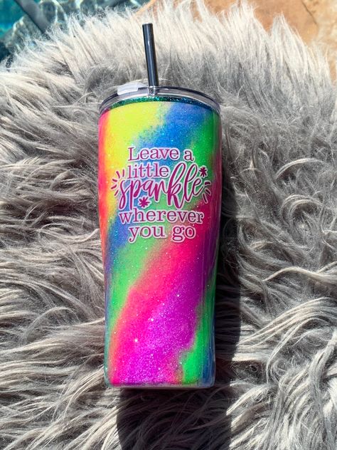 Glitter Tumbler Ideas, Decorated Cups, Rainbow Tumbler, Glitter Yeti, Metal Tumbler, Yeti Cups, Circuit Ideas, Epoxy Tumblers, Vinyl Tumblers