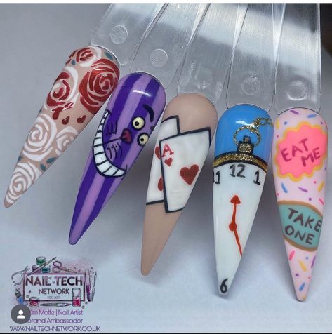 Nail Art Designs 2023, Alice In Wonderland Nails, Disneyland Nails, Disney Acrylic Nails, Nail Art Halloween, April Nails, Unghie Nail Art, Halloween Acrylic Nails, Nail Drawing