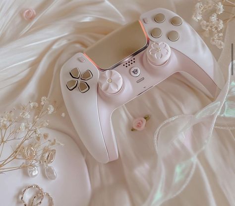 Ps5 Controller Aesthetic, Bottles Decoration Wedding, Laptop Decoration, Pink Games, Gamer Setup, Gamers Anime, Ps5 Controller, Gamer Room Decor, Beauty Room Decor