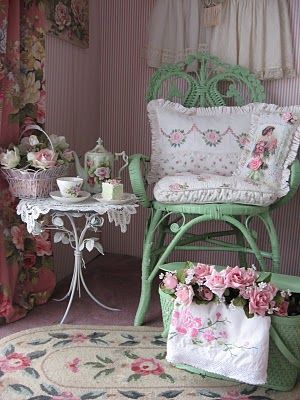 Ｓｈａｂｂｙ Ｖｉｎｔａｇｅ ♥ Chic Chalet, Shabby Chic Decorating, Muebles Shabby Chic, Decoration Shabby, Scene Girl, Cottage Shabby Chic, Estilo Shabby Chic, Wicker Decor, Shabby Chic Bedrooms