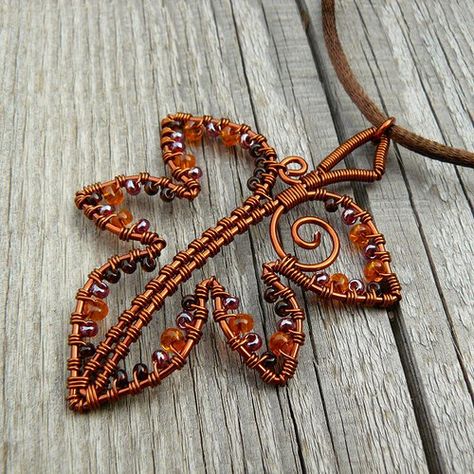 Copper Wire Art, Wire Jewelery, Wire Wrap Jewelry Designs, Wire Wrapped Jewelry Diy, Wire Jewelry Making, Bijoux Fil Aluminium, Diy Jewelry Inspiration, Wire Jewelry Designs, Diy Wire Jewelry