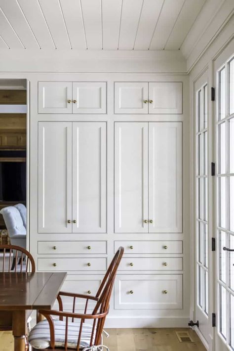 Beadboard Wainscoting, Colonial Style Homes, Kitchen Ceiling, House Interiors, Colonial Style, Traditional Kitchen, Built Ins, A Kitchen, Credenza