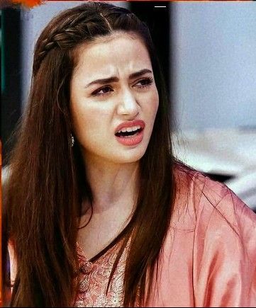 Hairstyle For Broad Forehead, Pakistani Actress Hairstyle, Hairstyle For Big Forehead, Broad Forehead, Sana Javed, Muslim Wedding Photography, Open Hair, Happy Birthday Wishes Photos, Front Hair