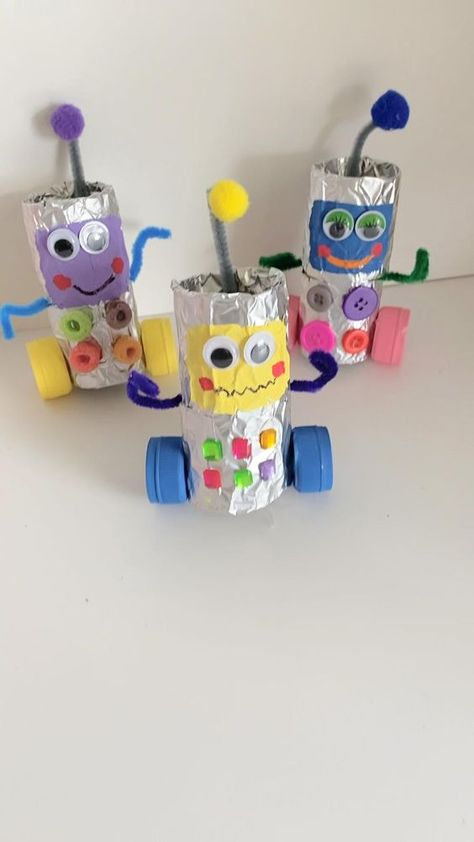 Container Crafts, Robot Craft, Space Crafts For Kids, Recycled Crafts Kids, Sistem Solar, Toilet Paper Crafts, Earth Day Crafts, Toddler Arts And Crafts, Aktivitas Montessori