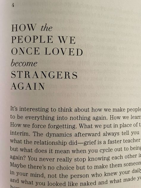 Book: 101 Essays that will change the way you Think (Brianna Wiest) 🎓 Please re-pin 😍💞 compare and contrast essay format, essay that will change the way you think, college essay outline template 🤓 How do you write a 20 minute essay? Essay Outline Template, Essay Format, Writing Games, Essay Outline, Thinking Quotes, College Essay, Compare And Contrast, Quiet Book, Thought Provoking