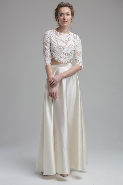 2018 Bridal Trends as seen at White Gallery and London Bridal Week - separates by Katya Katya with lace and satin wedding dress skirt and top Bride Skirt, Bridal Separates Tops, Wedding Dress Separates, Lace Top Wedding Dress, Silk Skirts, Boho Bridal Dress, Bohemian Wedding Inspiration, Bridal Separates, Skirt And Top