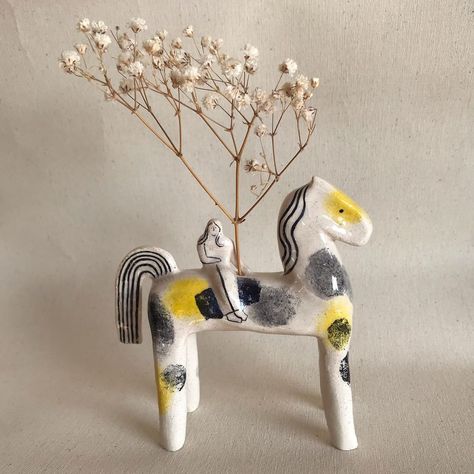 Have A Beautiful Sunday, Ceramic Horse, Beautiful Sunday, Just Now, Animal Sculptures, Clay Pottery, Air Dry Clay, Send Me, Clay Art