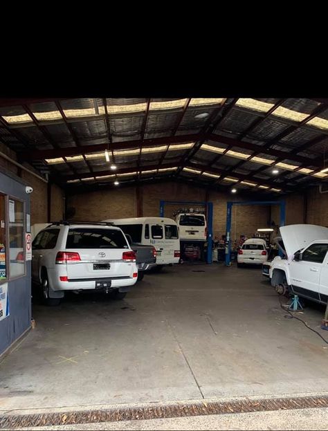 Mechanic Workshop, Senior Citizen Discounts, Mechanical Workshop, Senior Discounts, Car Repair Service, Car Service, Roadside Assistance, Free Cars, Car Repair