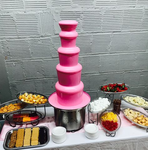 Pink Chocolate Fountain Bar, Pink Chocolate Fountain, Chocolate Fountain Bar, Sweets Ideas, Chocolate Fountain, Baby Shower Treats, 13th Birthday Parties, Pink Chocolate, Pink Minnie