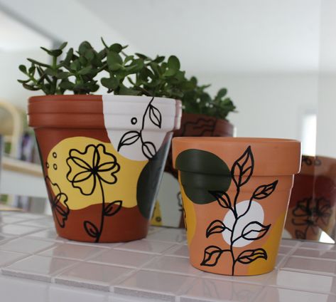 Hand-painted Decorative Flower Pots Abstract Botanical Line Art Potters Custom Floral Designs & Sizes - Etsy Large Flower Pot Painting Ideas, Painting Ideas For Terra Cotta Pots, Painted Tara Cotta Pots, Painted Pots Diy Terra Cotta, Terra Cotta Pot Painting, Decorative Flower Pots, Painted Ideas, Terra Cotta Clay, Pots Diy