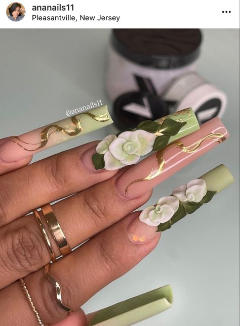 Fall Nails Acrylic Long, Leo Inspired Nails, Birthday Nails Leo, Leo Birthday Nails, Honey Nails, Beach Nails Art, Nails Gorgeous, Spring Nail Design, Spring Sets