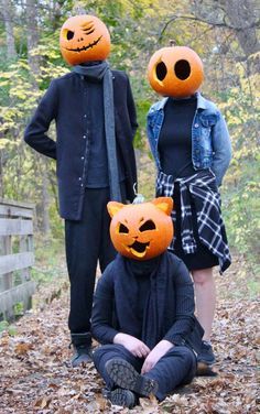 Pumpkin Head Reference, Pumpkin Carving Pose Reference, Drawing Reference Halloween, Cute Pumpkin Head Photoshoot, Pumpkin Head Cosplay, Pumpkin Head Drawing Reference, Halloween Costume Pumpkin Head, How To Make A Pumpkin Head, Pumpkin Head Design