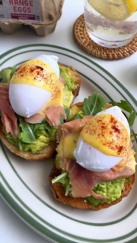 Egg Benedict, Doggy Daycare, Grey Matter, Resep Diet, Healthy Food Dishes, Makanan Diet, Healthy Food Motivation, Healthy Lifestyle Food, Idee Pasto Sano