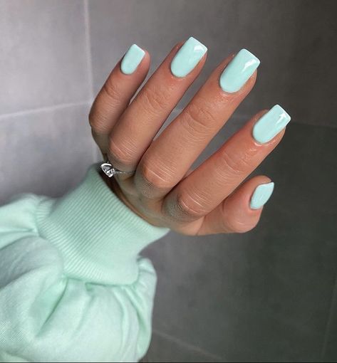 Nail Colors That Make You Look Tan, Blue Square Nails, Trending Nail Polish, Trending Nail Polish Colors, Tiffany Blue Nails, Blue Nail Ideas, Tiffany Nails, Mail Inspo, Nail Lengths