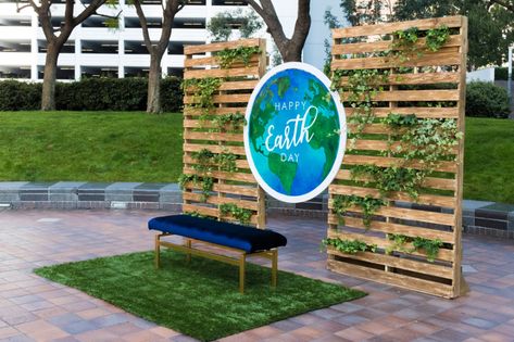 Earth Day Backdrop, Earth Day Event Ideas, Earth Day Display, Earth Day Decor, Earth Day Photo Booth, Earth Day Decoration Ideas, Sustainable Event Decor, Earth Decor, Sustainable Event