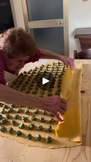 How To Make Ravioli, Homemade Ravioli, Pasta Dinners, Greek Food, Homemade Pasta, This Is Love, She Loves, Greek Recipes, Ravioli