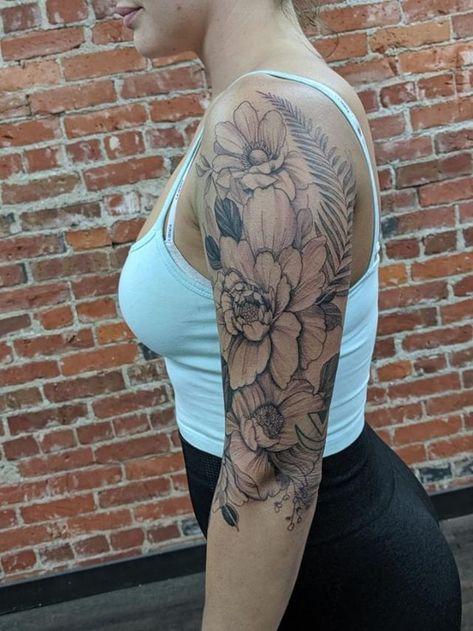 3/4 floral sleeve Sleeve Floral Tattoo, Sleeve Tattoo Women, Upper Half Sleeve Tattoos, American Traditional Tattoo Design, Half Sleeve Tattoos, Half Sleeve Women, Tattoos For Women Half Sleeve, Upper Arm Tattoos, 4 Tattoo