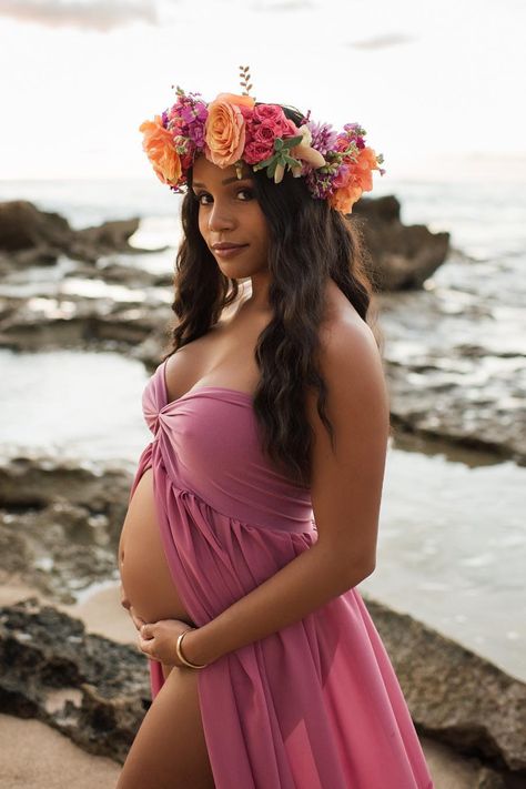 Tropical Maternity Shoot, Maternity Pictures Tropical, Hawaiian Maternity Shoot, Island Maternity Shoot, Hawaiian Maternity Photos, Hawaii Maternity Shoot, Bahamas Maternity Shoot, Hawaii Pregnancy Photoshoot, Hawaii Babymoon