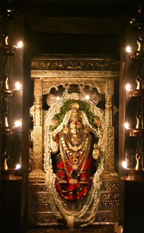 Durgaparameshwari of Kateel, Karnataka. Kateel Durga Parameshwari Hd Images, Kateel Durga Parameshwari Wallpaper, Durga Parameshwari Images, Durgaparameshwari Kateel, Kateel Durga Parameshwari, Blows Designs, Devi Images, Bhagvan Wallpapers, Profile Picture Images