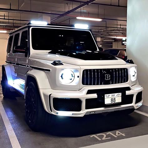 Mercedes Brabus, مرسيدس بنز, Dream Cars Mercedes, Mercedes G Wagon, Luxury Car Interior, Benz G Class, Mercedes Benz G Class, Lux Cars, Benz Amg