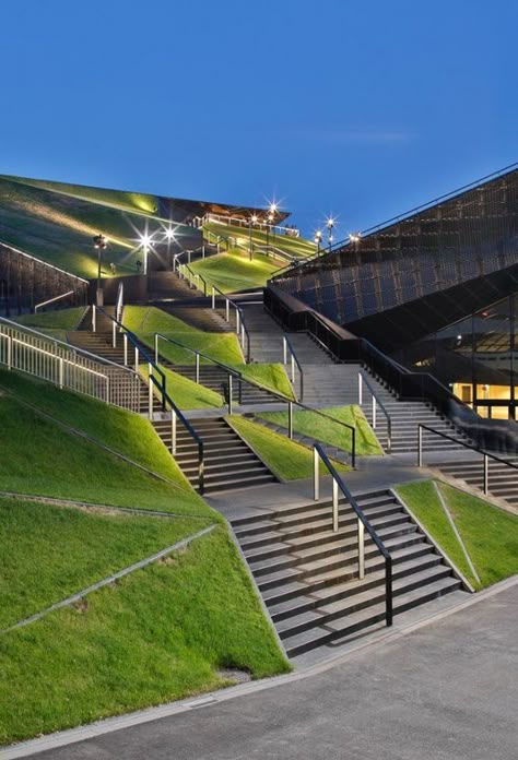 Terraced Landscaping, Landscaping A Slope, Landscape Stairs, Landscape And Urbanism Architecture, Landscape Steps, Urban Landscape Design, Landscape And Urbanism, Landscape Architecture Design, Green Architecture