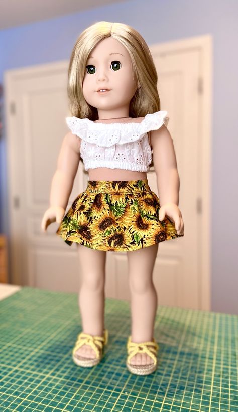 FREE DOLL SKIRT PATTERN FOR WOVEN FABRICS! – Faking It Mostly Doll Skirt Pattern, American Girl Patterns Free, American Girl Clothes Patterns Free, Pleasant Company Dolls, American Girl Clothes Patterns, American Girl Doll Diy, Clothing Patterns Free, American Girl Doll Crafts, American Girl Patterns