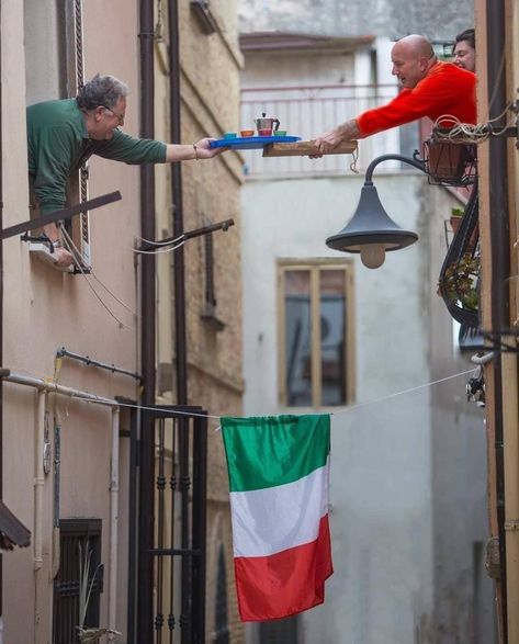 Sharing with neighbours the important things  | Get Featured with #Alternativebrewing & Tag us  | by @costanzo_dangelo Le Vatican, Italy Coffee, Italy Map, Italy Aesthetic, Italian Culture, Italian Summer, Street Photographers, Italian Style, Dream Life