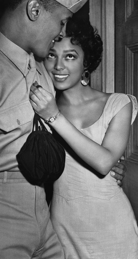 Old Hollywood Fashion, Dorothy Dandridge, Power Couples, Harry Belafonte, Ebony Love, Eartha Kitt, Anthony Quinn, Old Hollywood Movies, Famous Actors