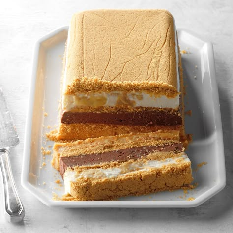 Frozen Peanut Butter and Chocolate Terrine Recipe -This terrine can be made ahead of time and stored in the freezer. When served, it cuts easily and has that wow factor with the lovely layers of banana, peanut butter, and chocolate. —Jennifer Jackson, Keller, Texas Cool Whip Recipes, Chocolate Terrine, Dessert Recipes For Summer, Whip Recipes, Summer Potluck Recipes, Terrine Recipe, Best Summer Desserts, Mothers Day Desserts, Bbq Desserts