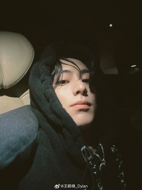 Dylan Wang Icons, Dylan Wang Selfie, Dylan Wang Smile, Chinese Male Actors, Dylan Wang Boyfriend Material, Wang Dylan, Dylan Lee, Wang Hedi, Dylan Wang