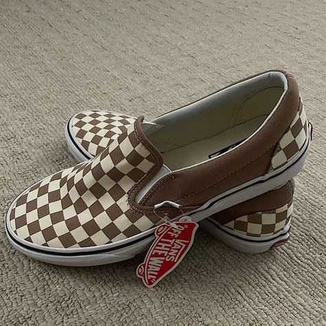 Vans checkerboard -classic slip on Tiger's eye Brown Checkered Vans, Fall Vans, Brown Vans, Brown Checkered, Outfit Aesthetics, Vans Checkerboard, Accessory Inspo, Checkered Vans, Nike Style