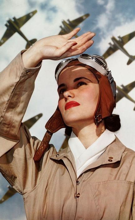 Nickolas Muray, 1940s Women, Arte Pin Up, Steam Girl, Vintage Planes, Female Pilot, Vintage Airplanes, Ansel Adams, Aviation Art