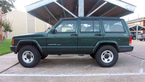 Fitting 31x10.5 tires on 2" lift? - JeepForum.com Jeep Xj Ideas, Jeep Grand Cherokee Srt, Off Road Camping, Jeep Cherokee Xj, Jeep Xj, Jeep Life, Jeep Cherokee, Jeep Grand Cherokee, Jeep