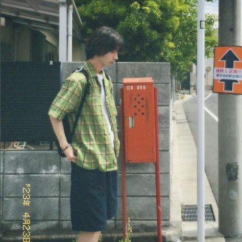 Indie Boy Outfits, Long Curly Hair Men, Summer Japan, Mens Street Style Summer, Indie Boy, Boys With Curly Hair, Fashion Y2k, Street Fashion Men Streetwear, Boy Fits