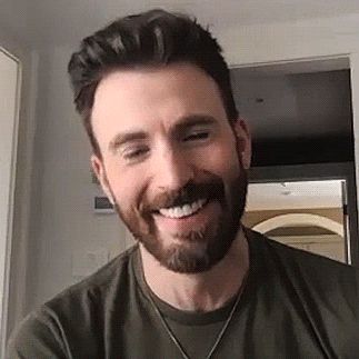 Chris Evans Cute Pictures, Steve Rogers Fanfiction, Chris Evans Wattpad, Chris Evans Imagines, Chris Evans Fanfiction, Crispy Creme, Chris Evans Smile, Cameron Mitchell, Christopher Evans