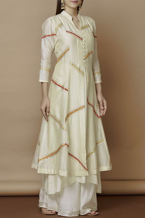 Designer Kurti Patterns, Kurti Patterns, Long Kurti Designs, Pakistani Dresses Casual, Silk Kurta, Kurti Designs Party Wear, Kurti Neck Designs, Kurta Designs Women, Designer Party Wear Dresses