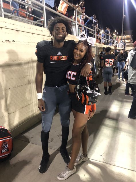 Cheerleader Girlfriend Football Boyfriend, Black School Couples, Black Couple Football Pictures, High School Black Couples Goals, Football Cheerleader Couple Black, Cheerleading And Football Couples, Cheerleader Gf And Football Bf, Cheer Gf And Football Bf, Cheerleader And Basketball Player Couple