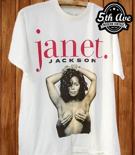 #janetjackson #jacksonfamily #americansinger #popmusic #singer #singert #RnB #popdance #hiphop #funkrock #newjackswing #tee #tshirt #streetwear #vintagereprint #y2k #shopvintage #thrift #thriftshop #90sstyle #vintageclothing #vintaget #bootleg Barcelona T Shirt, Vintage Band T Shirts, Movie Cartoon, Tshirt Streetwear, Jackson Family, Music Tees, Band T Shirts, Pop Dance, Janet Jackson