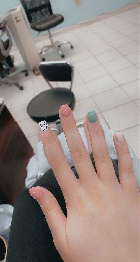 Simple Cute Short Nails, Cute Short Nails Ideas Simple, Short Nails Ideas Simple, Nails Ideas Simple, Summer Nails Cute, Country Acrylic Nails, Rodeo Nails, Simple Summer Nails, Short Nails Ideas